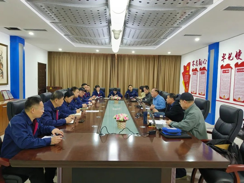 青島色偷偷成人一区二区三区91液壓機（jī）械有限公司順（shùn）利通過三體係外審.jpg